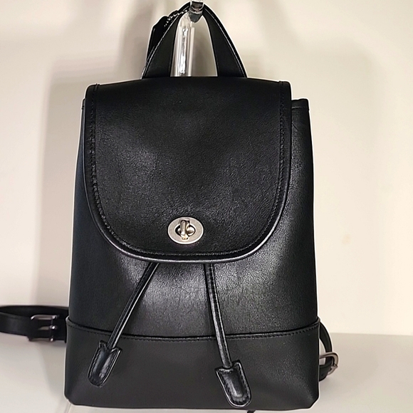 Vintage Coach Leather Daypack Drawstring Backpack - Picture 1 of 17